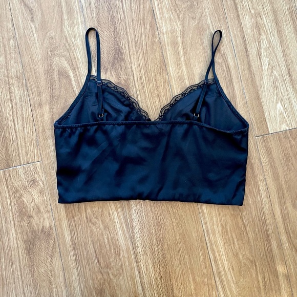 Princess Polly Black Lace Top - Picture 7 of 8